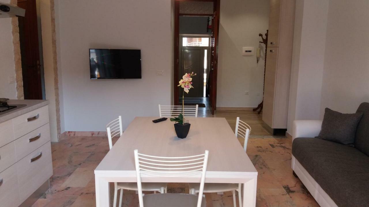 Relax Due Passi Dal Mare Apartment Spadafora Ngoại thất bức ảnh